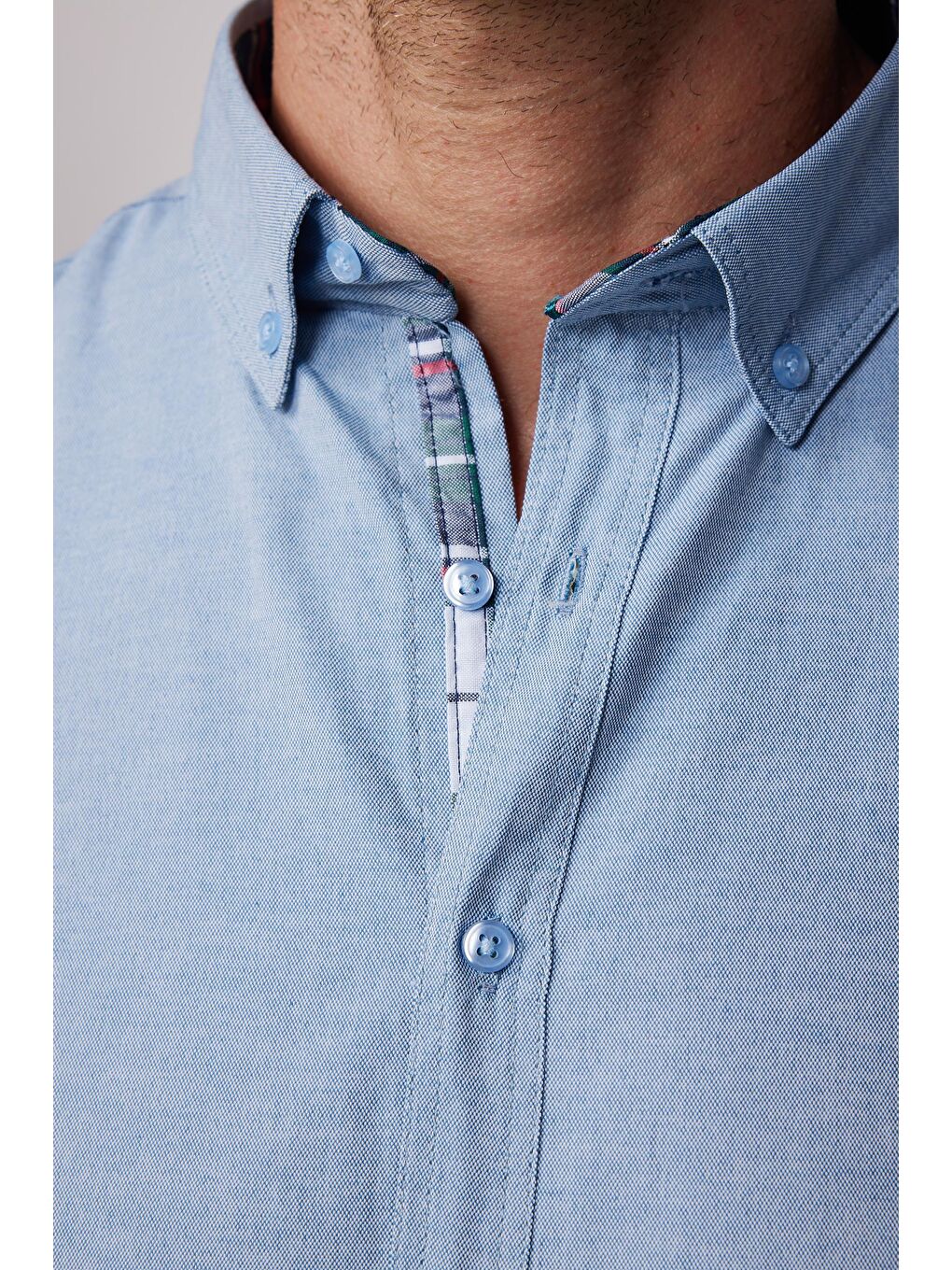 Erkek Slim Fit Dar Kesim Uzun Kollu Pamuklu Oxford Doku Kolay Ütülenebilir Gri Düğmeli Yaka Gömlek-3