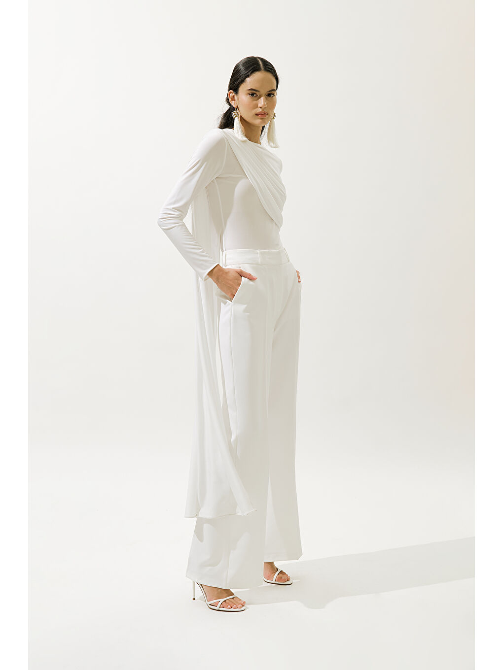 Pelerin Detaylı Bluz Ekru-4