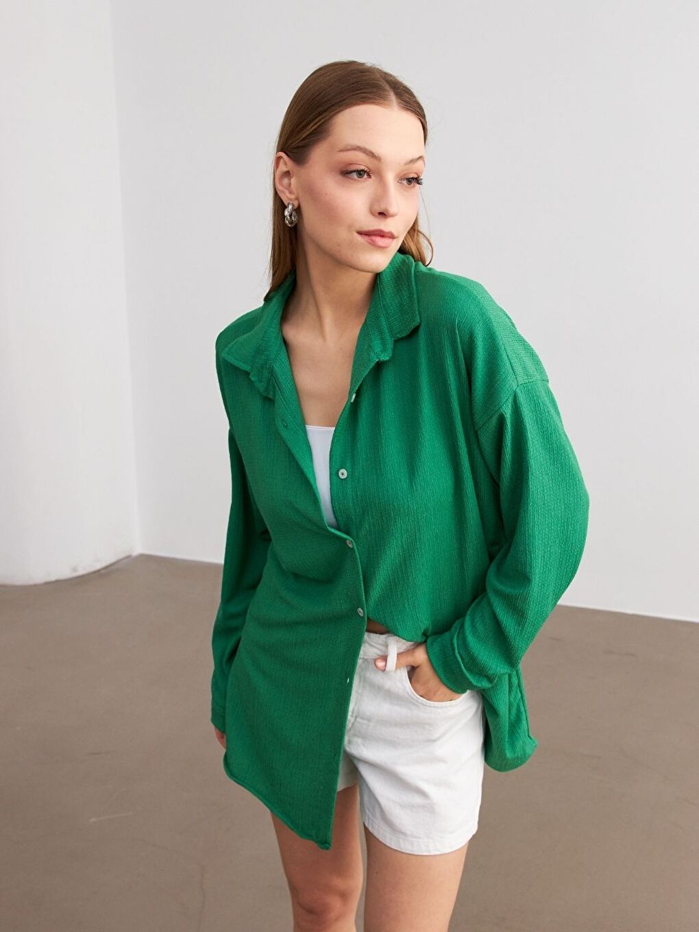 Kadın Yeşil Oversize Uzun Gömlek-1