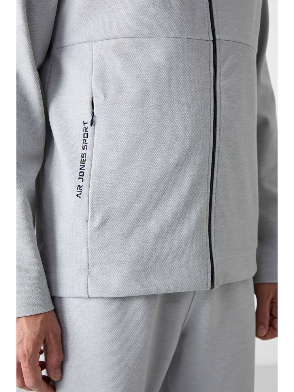 Gri Dik Yaka Gizli Cep Detaylı Standart Kalıp Erkek Eşofman Takım - 85209-3