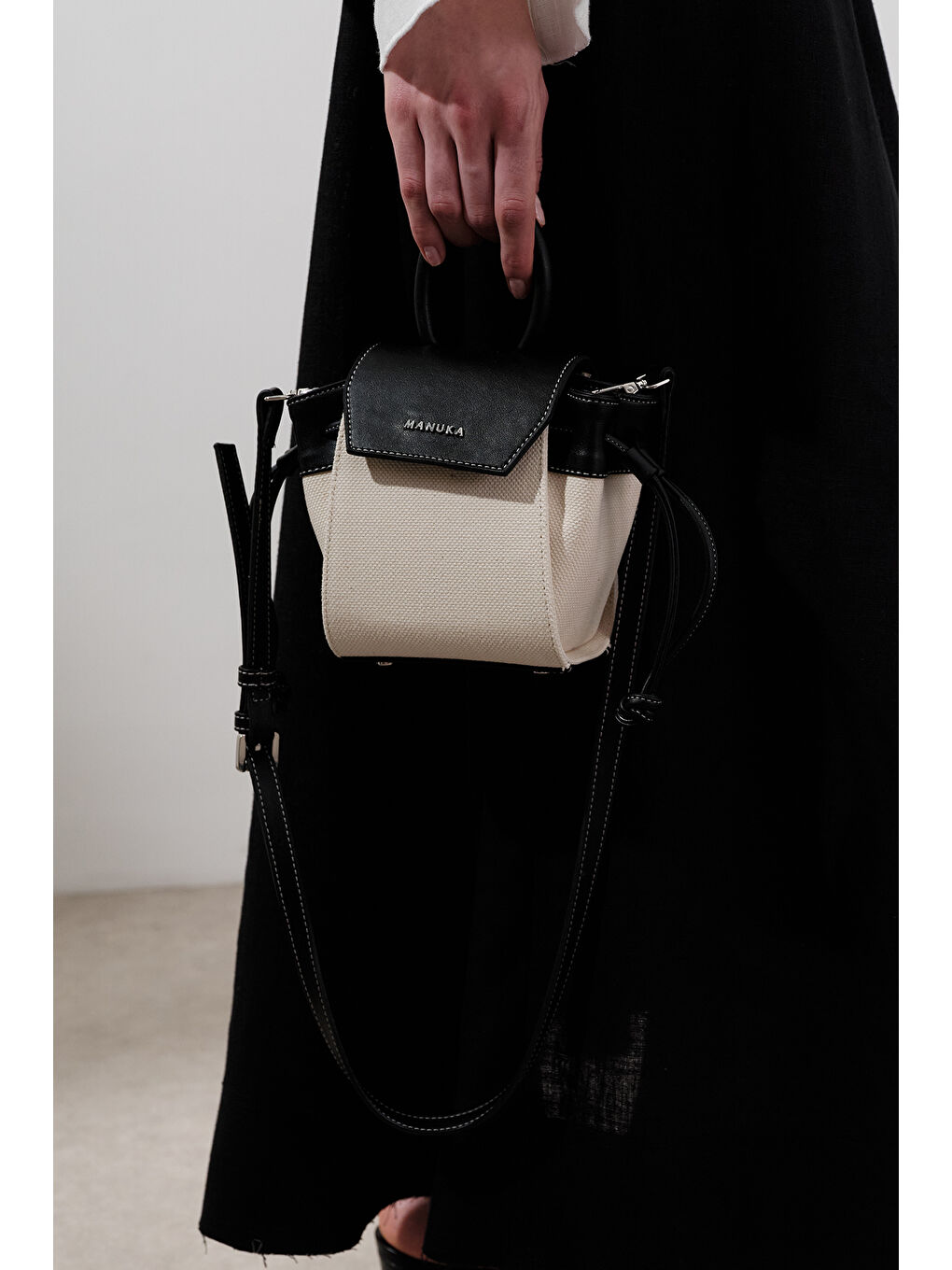 Kanvas Kapaklı Mini Çanta Bej-1