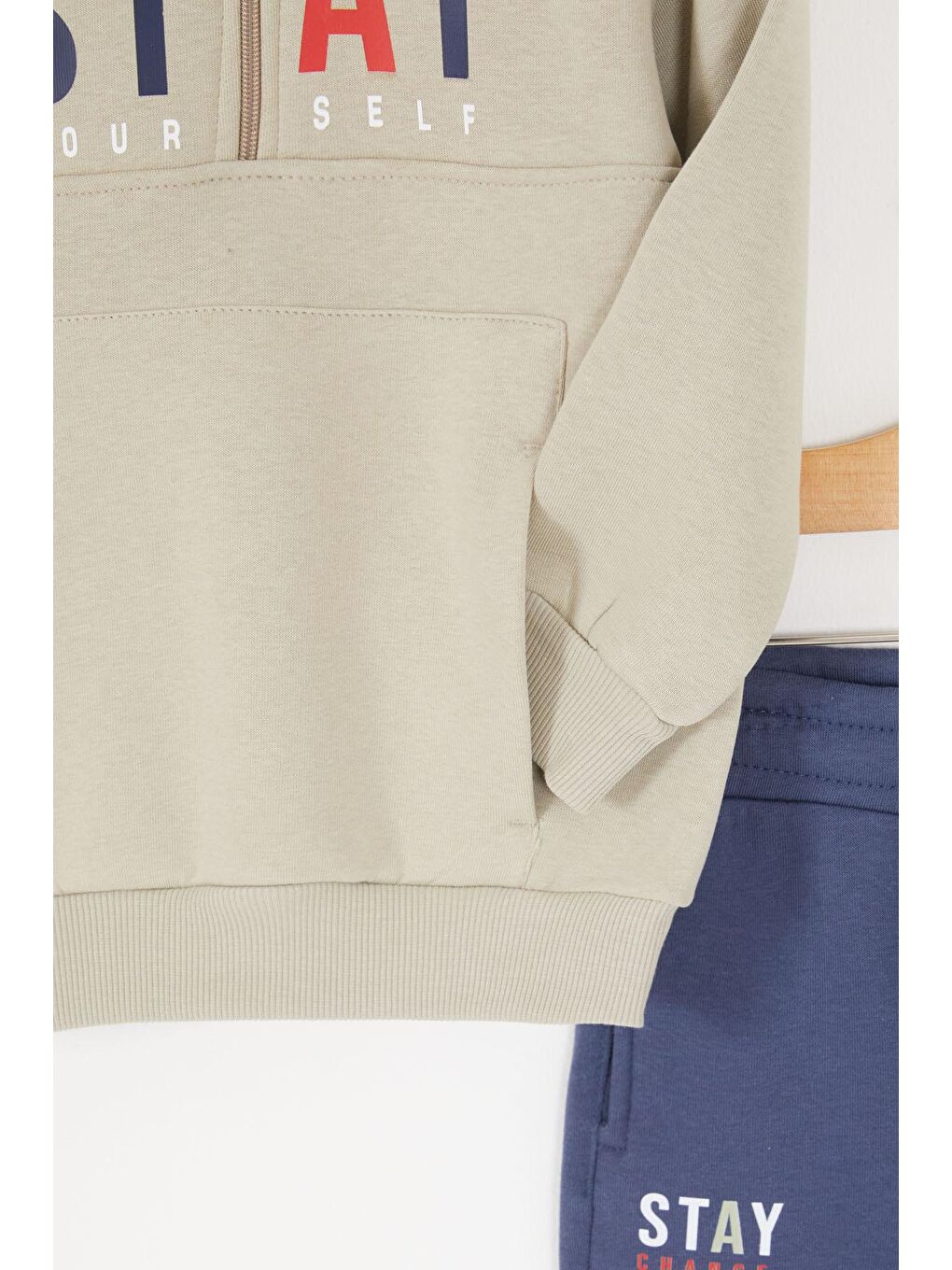 Gri Kanguru Cepli Fermuar Yakalı Erkek Çocuk Şardonlu Eşofman Takımı 16966-2