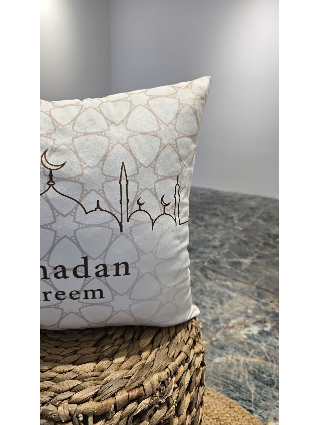 Kahverengi Ramazan Temalı Dekoratif Kırlent Kılıfı 43x43 cm-3