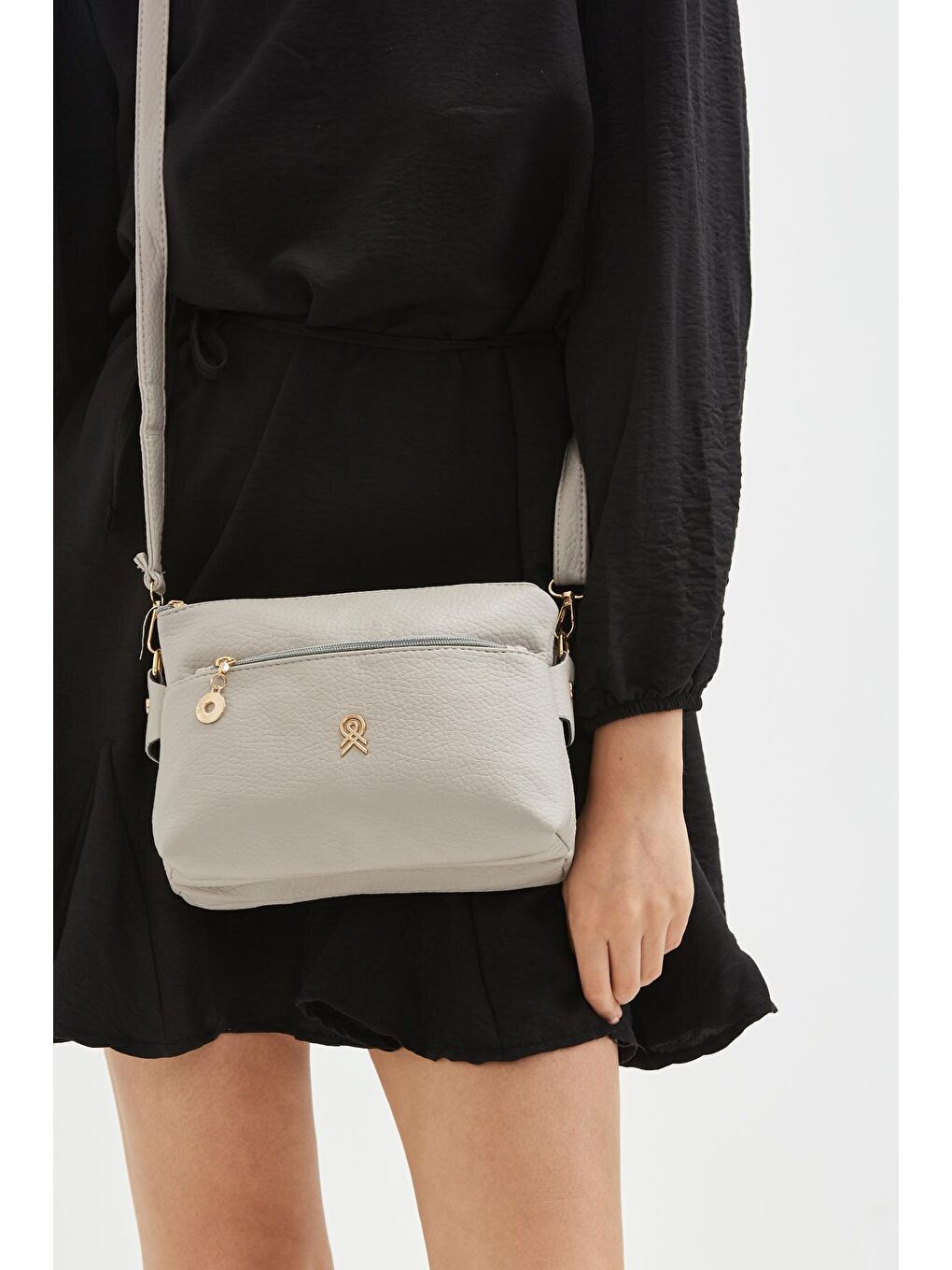 3 Gözlü Uzun Askılı Vito Kadın Çapraz Çanta Gri-1