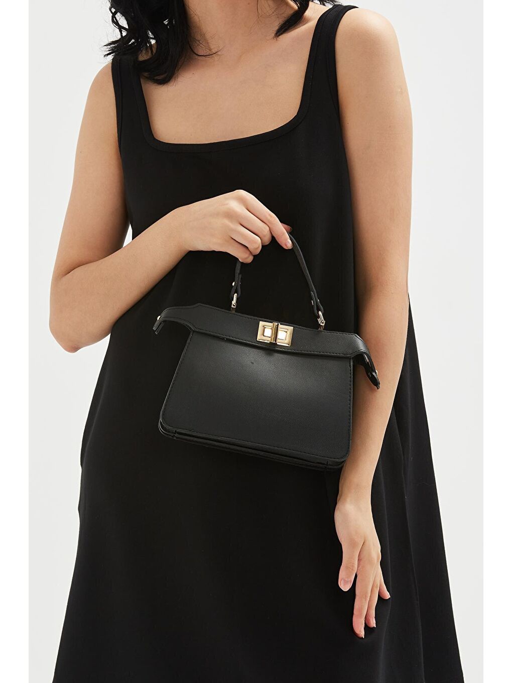 Uzun Askılı Özel Kilit Sistemli Heleni Kadın Çapraz Çanta Siyah