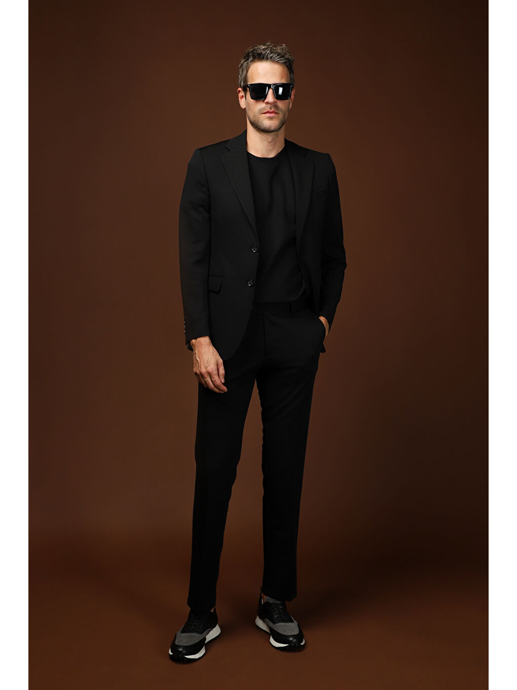 Siyah Regular Fit Klasik Takım Elbise-1