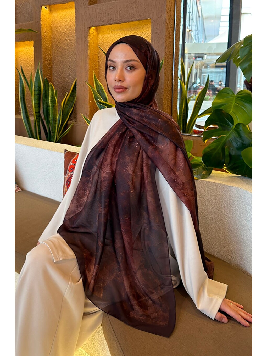 Kahverengi Gül Çiçek Desen Ferah Şal Koyu Kahve