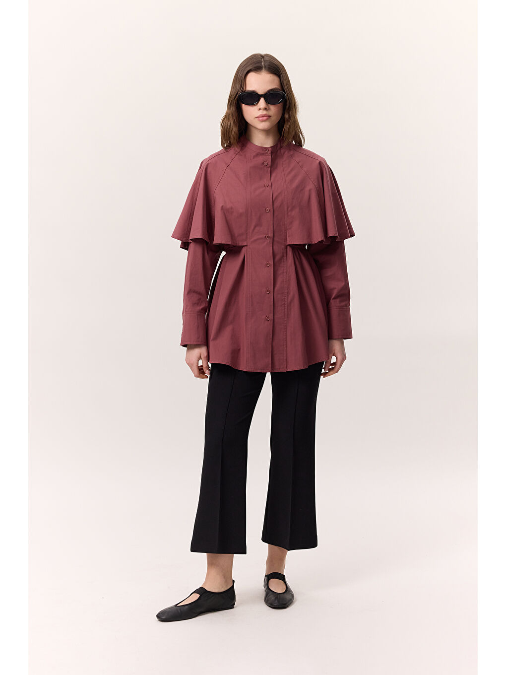 Pembe Pelerinli Tasarım Gömlek Gülkurusu-2