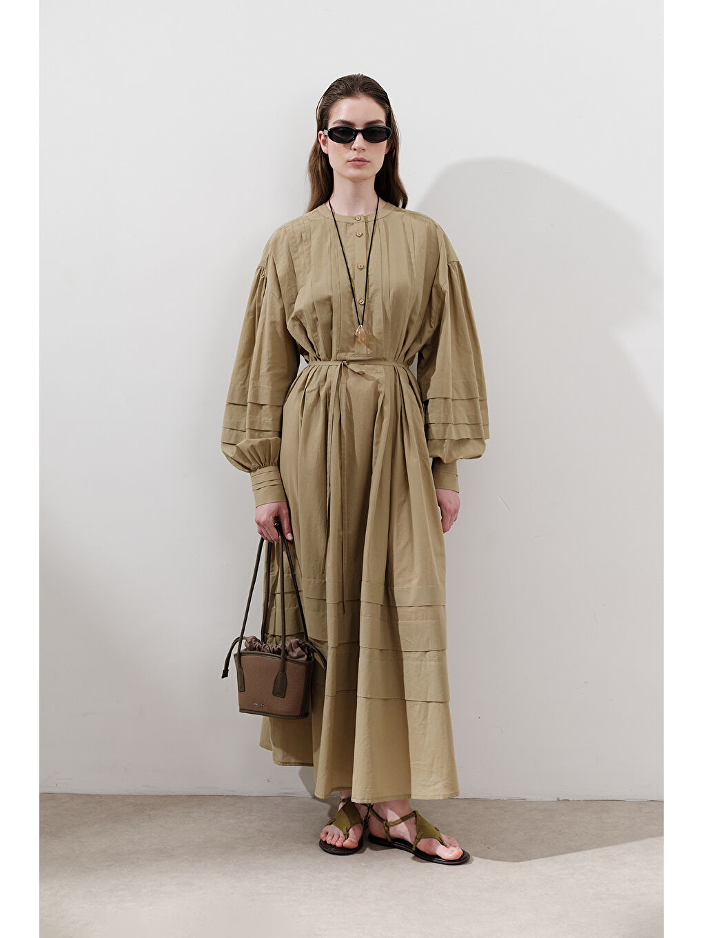 Kahverengi Nervürlü Geniş Elbise Toprak-3