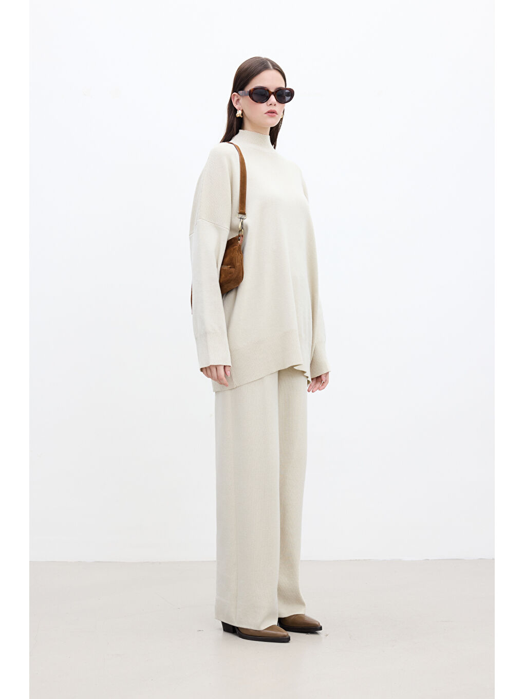 Oversize Yüksek Yaka Kazak Bej-2