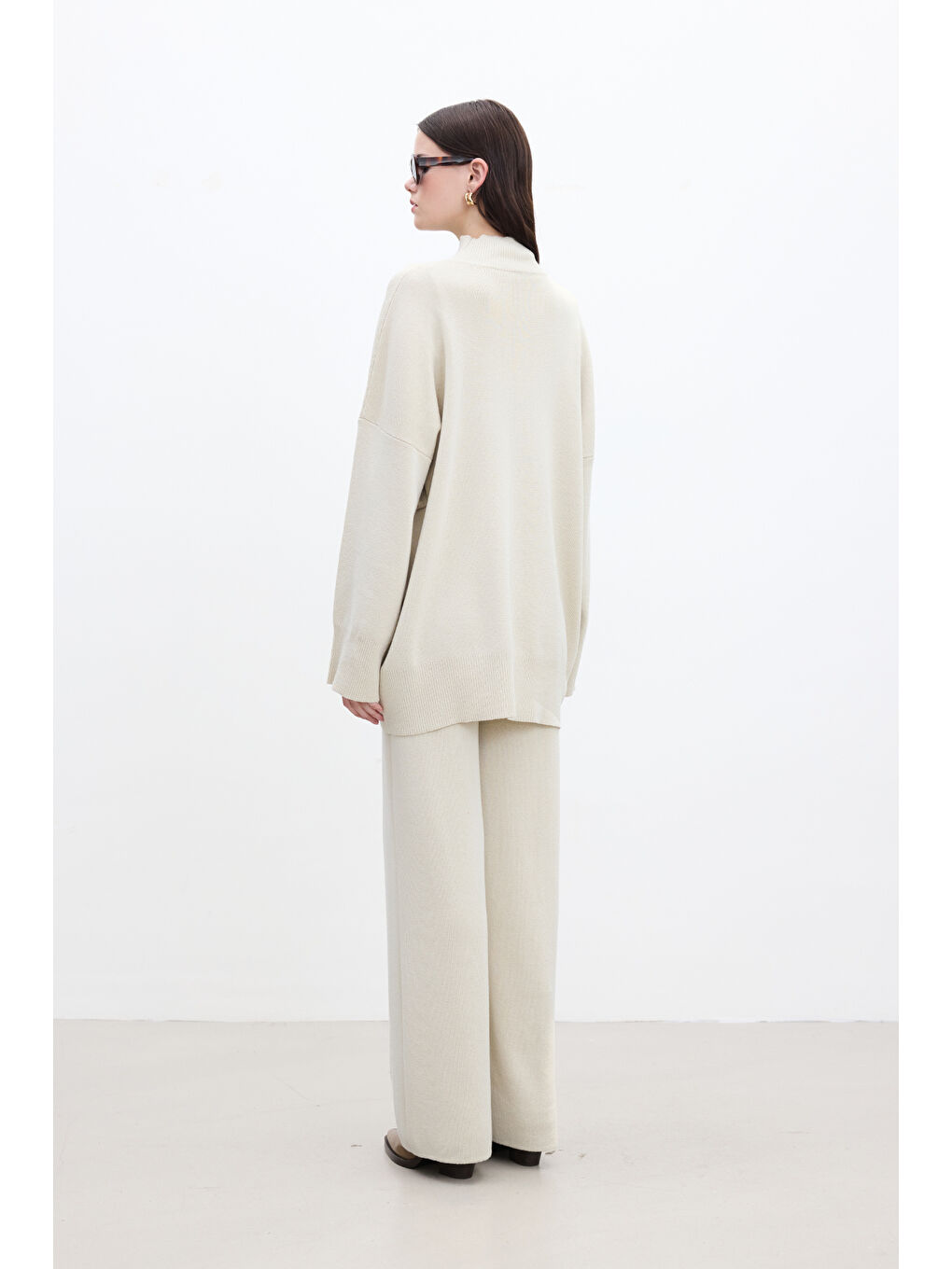 Oversize Yüksek Yaka Kazak Bej-3