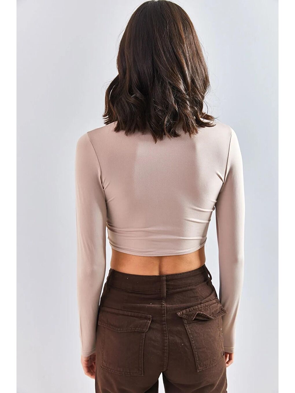 Bej Kadın Yarım Balıkçı Yaka Biyeli Uzun Kol Bluz-3