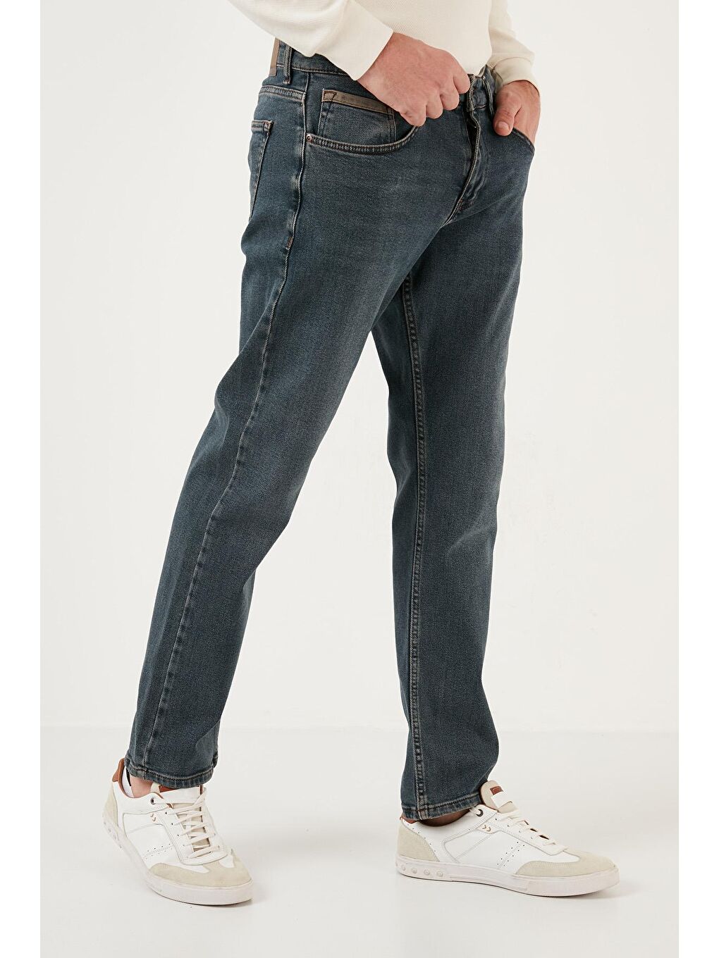 Mavi Pamuklu Yüksek Bel Comfort Fit Boru Paça Jeans 4401J26 TEXAS-3