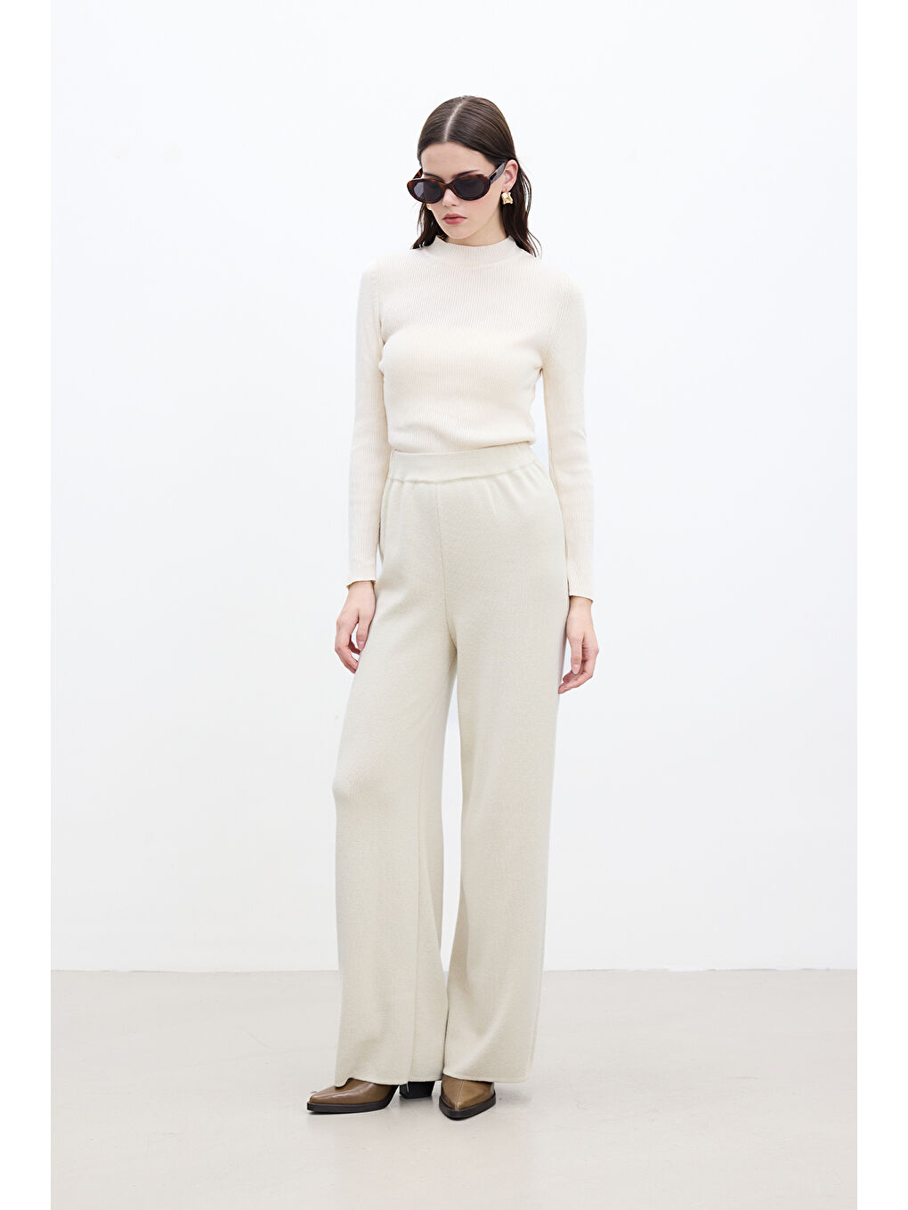 Düz Paça Triko Pantolon Bej