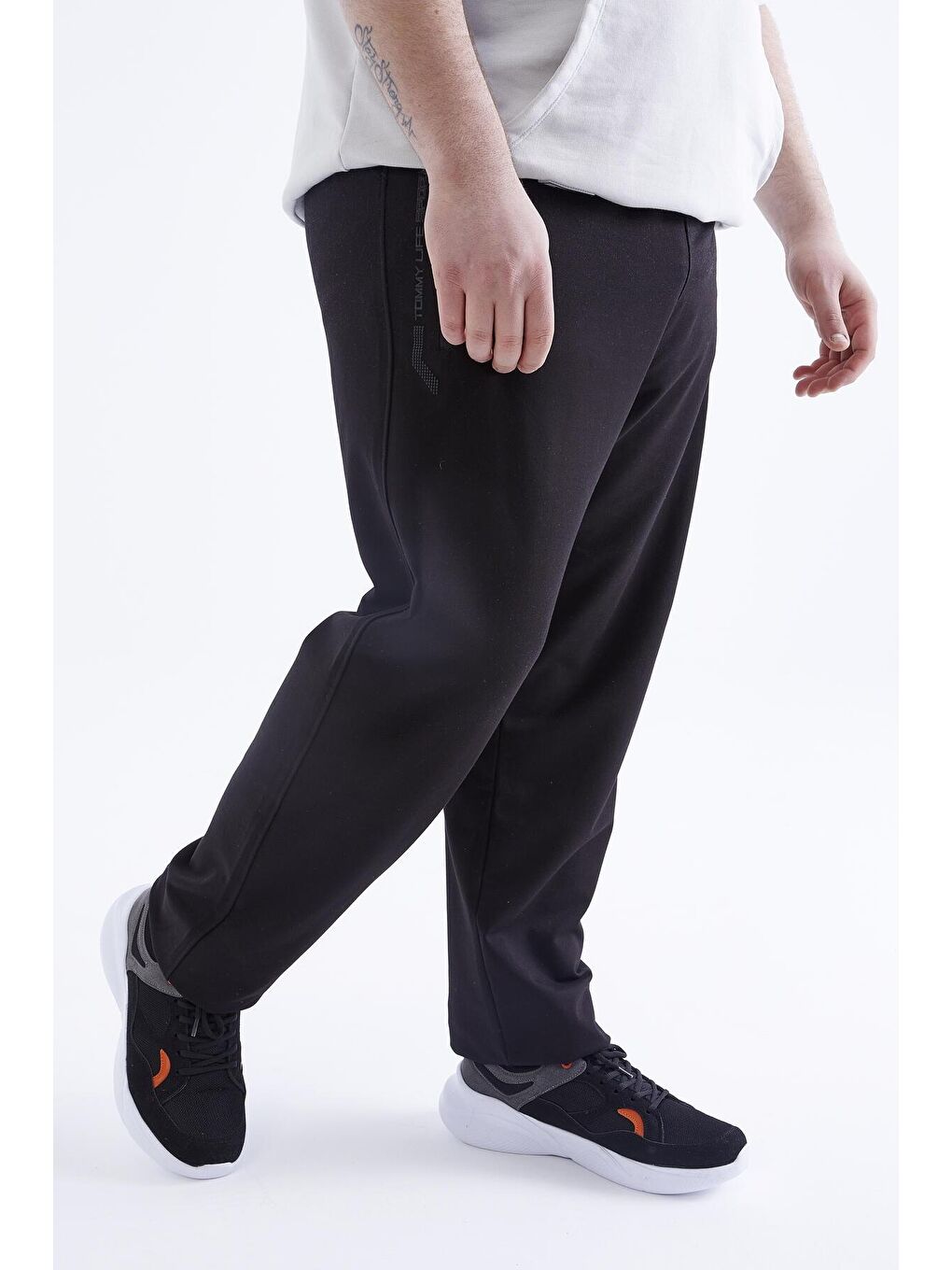 Siyah Fermuar Cepli Klasik Paça Büyük Beden Erkek Eşofman Alt  - 84770-1