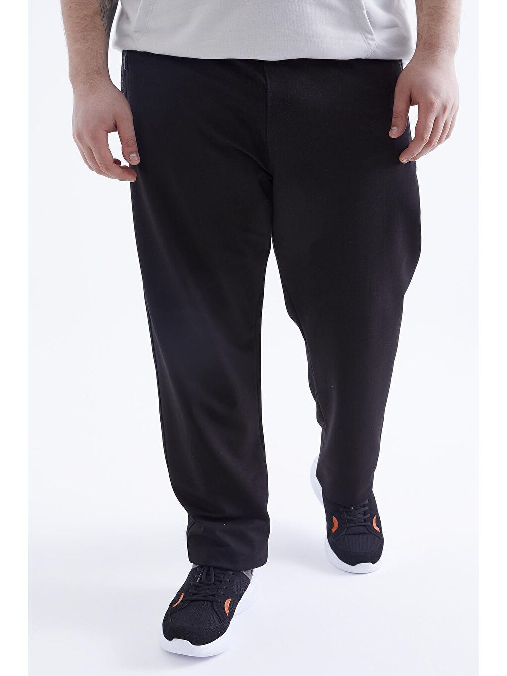 Siyah Fermuar Cepli Klasik Paça Büyük Beden Erkek Eşofman Alt  - 84770-3