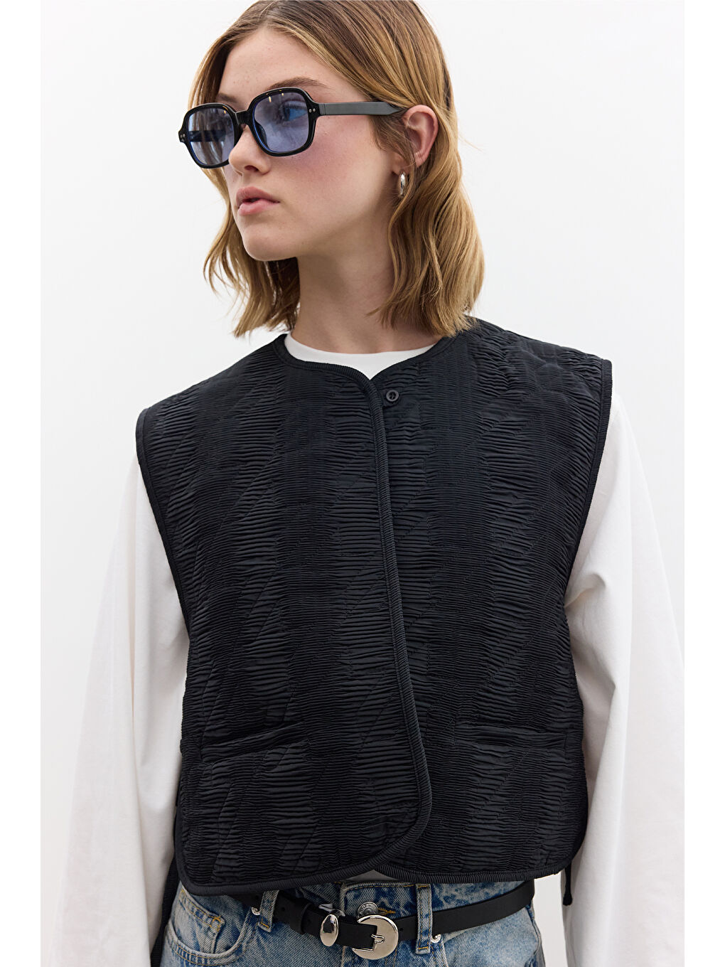 Kapitone Nakışlı Yelek Siyah-1