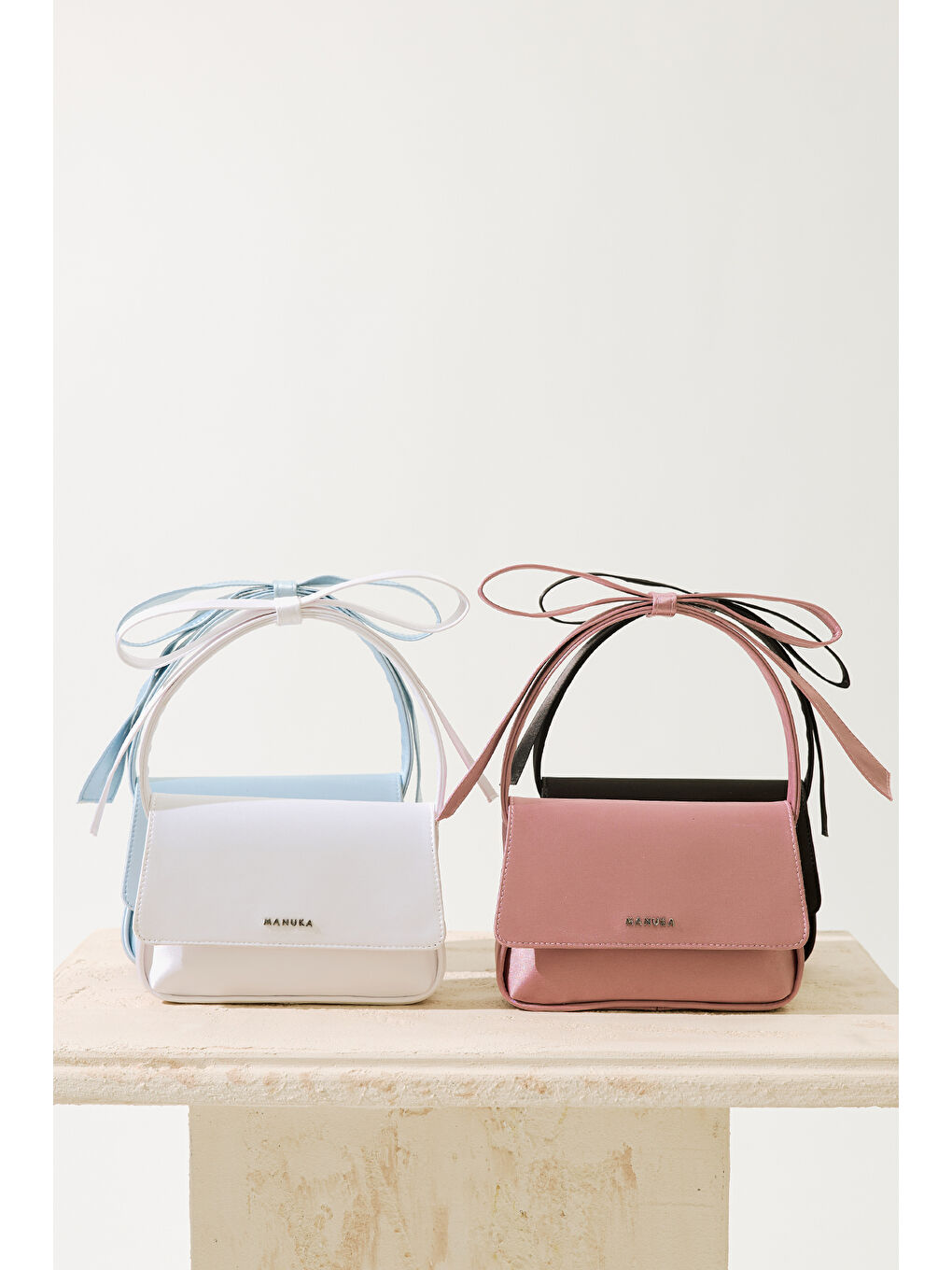 Pembe Fiyonk Detaylı Çanta Pudra-3