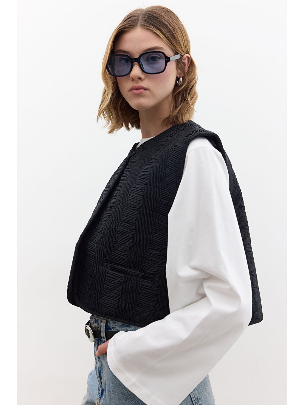 Kapitone Nakışlı Yelek Siyah-4