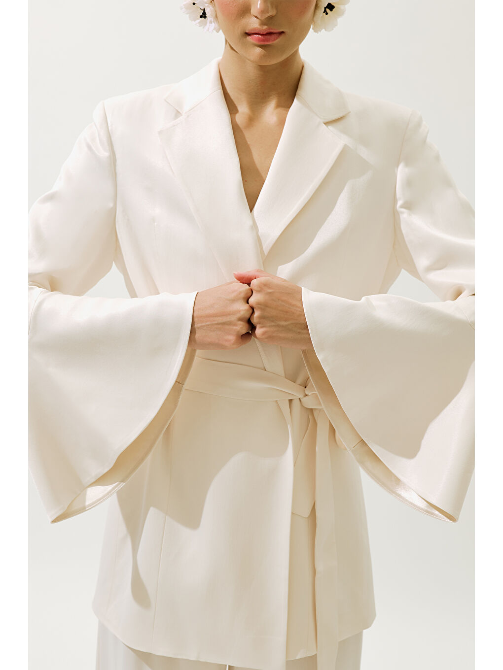 Bej Saten Kemerli Abiye Ceket Vanilya-5