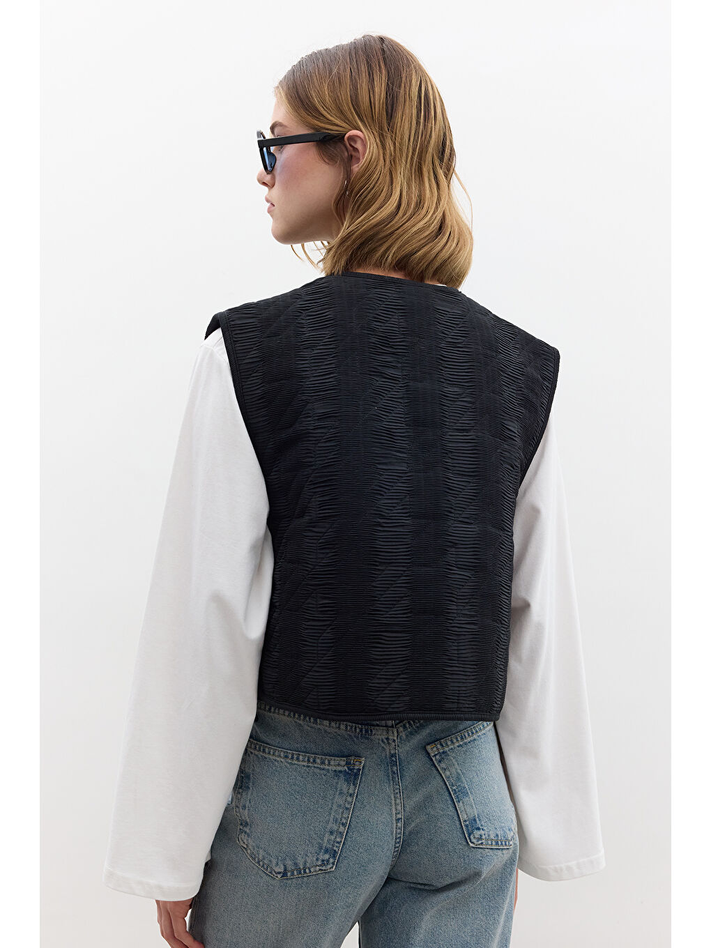 Kapitone Nakışlı Yelek Siyah-5