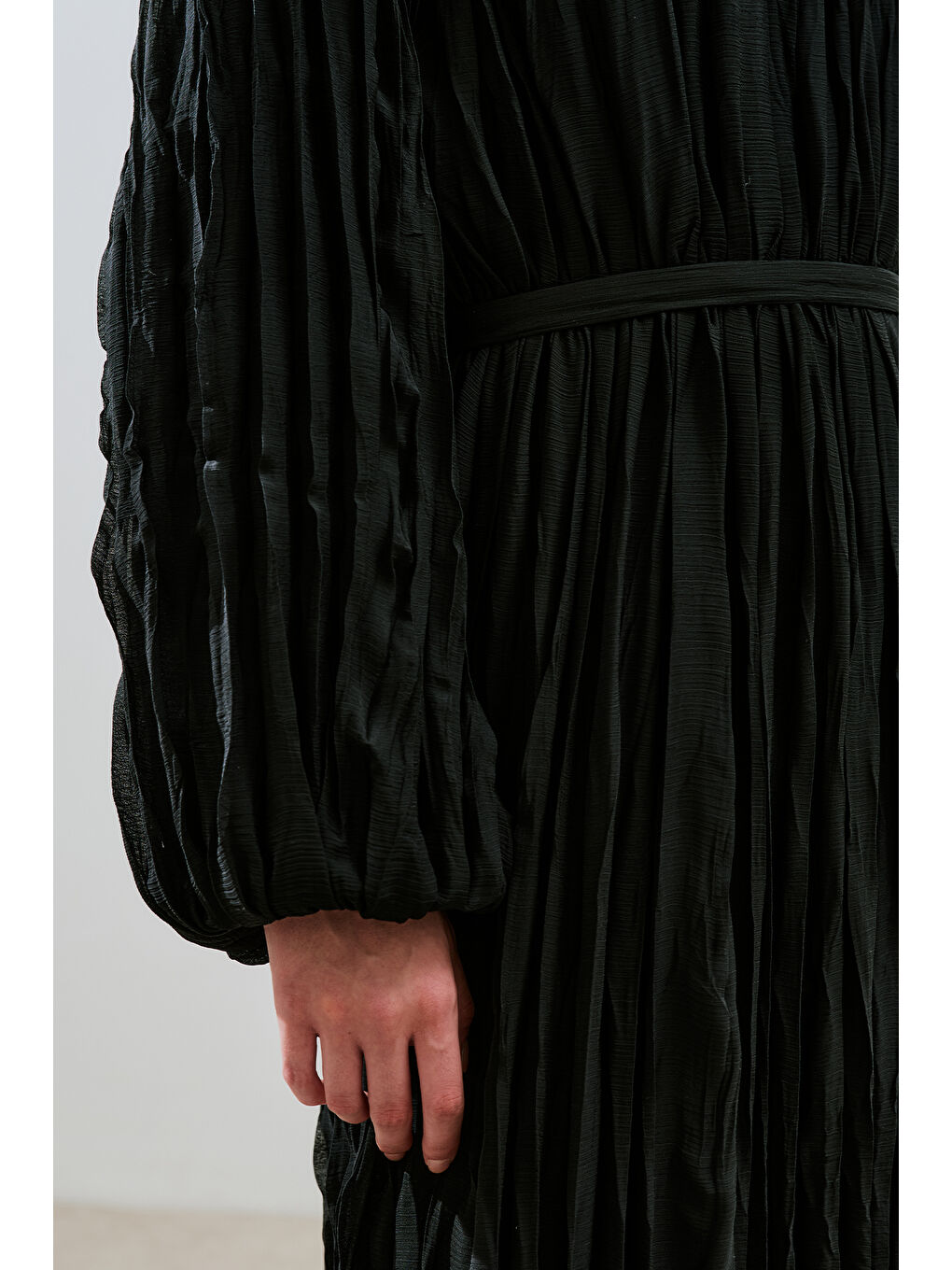 Piliseli Şifon Elbise Siyah-5