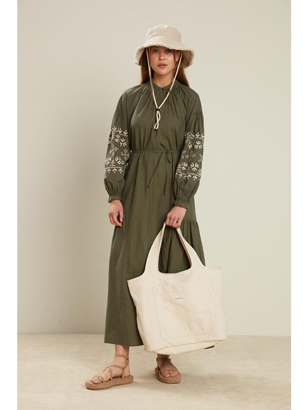 Nakışlı Keten Karışımlı Elbise Haki-1