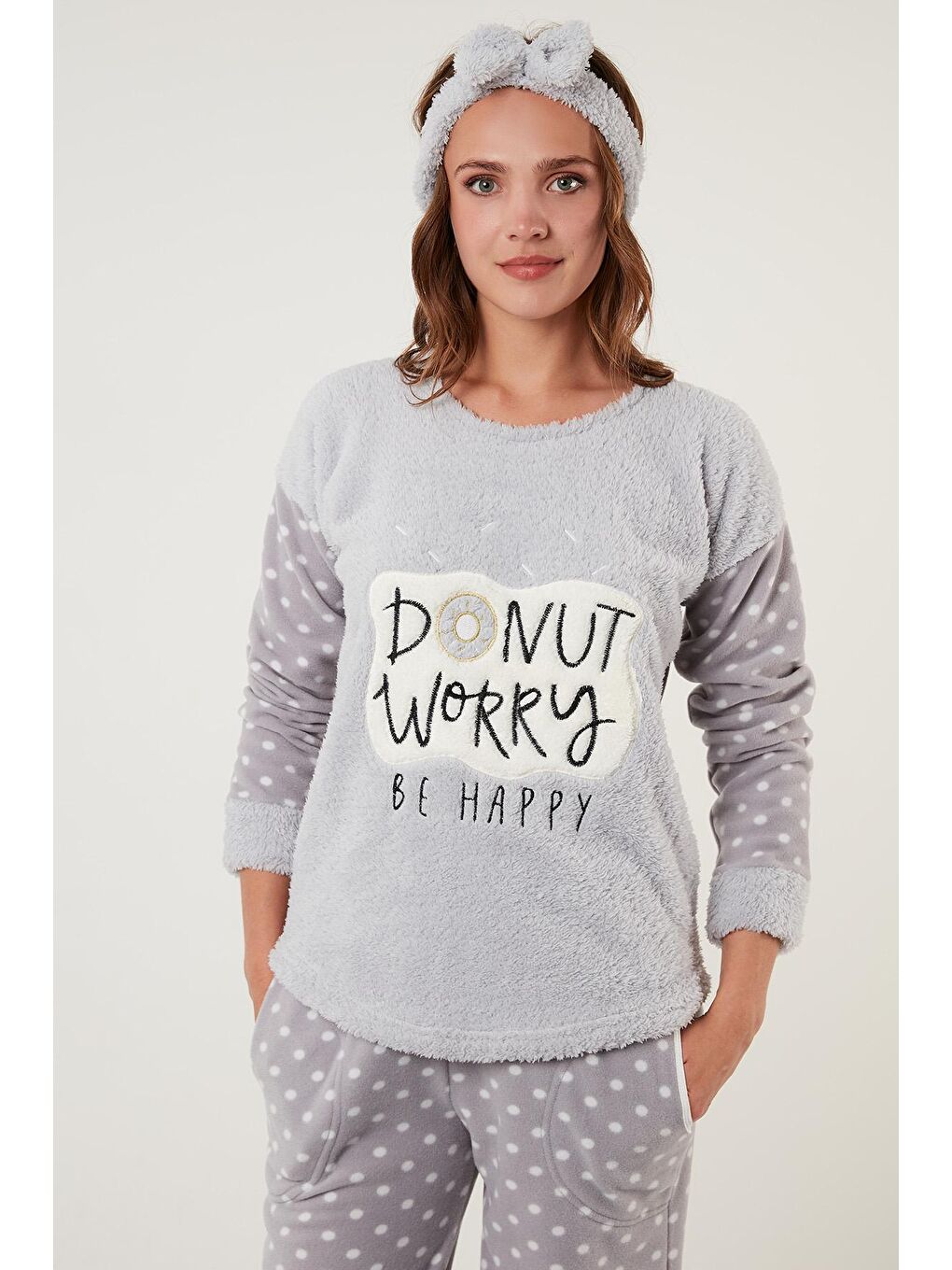 Gri Baskılı Puantiyeli Saç Bantlı Peluş Pijama Takımı 6094120-1