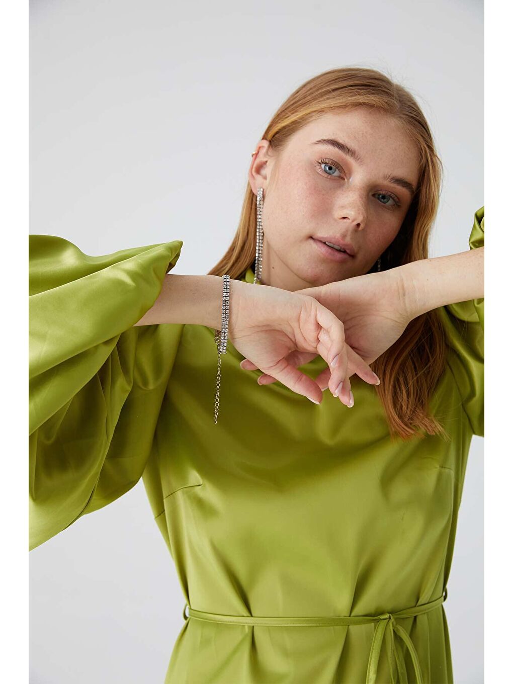 Balon Kol Saten Abiye Elbise Fıstık Yeşili-2