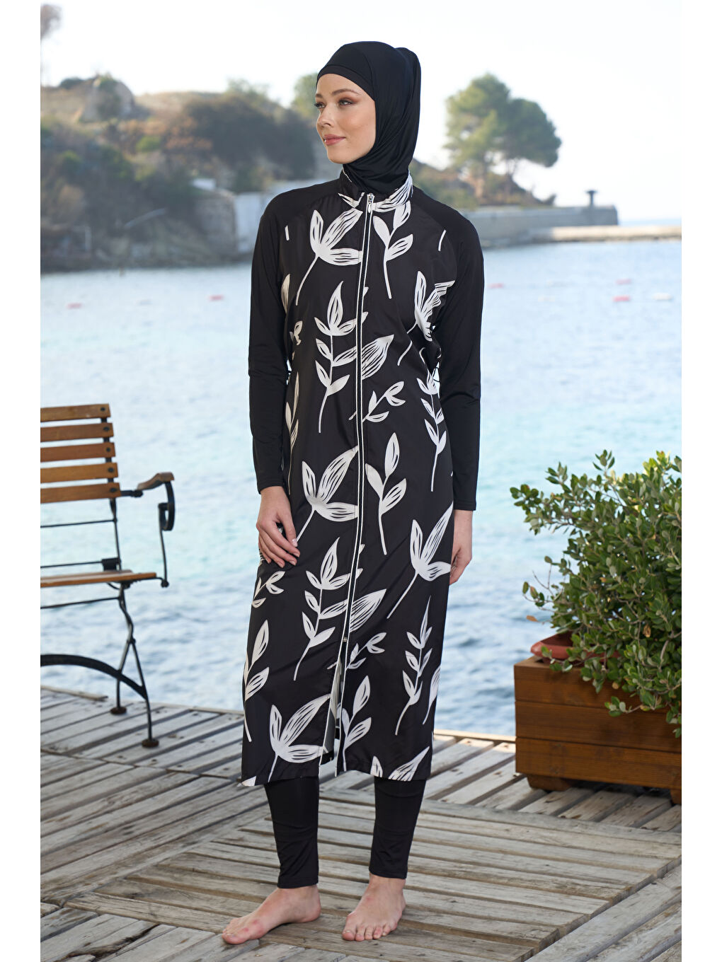 Uzun Tam Boy Tam Kapalı Tesettür Mayo 25980 Siyah-4