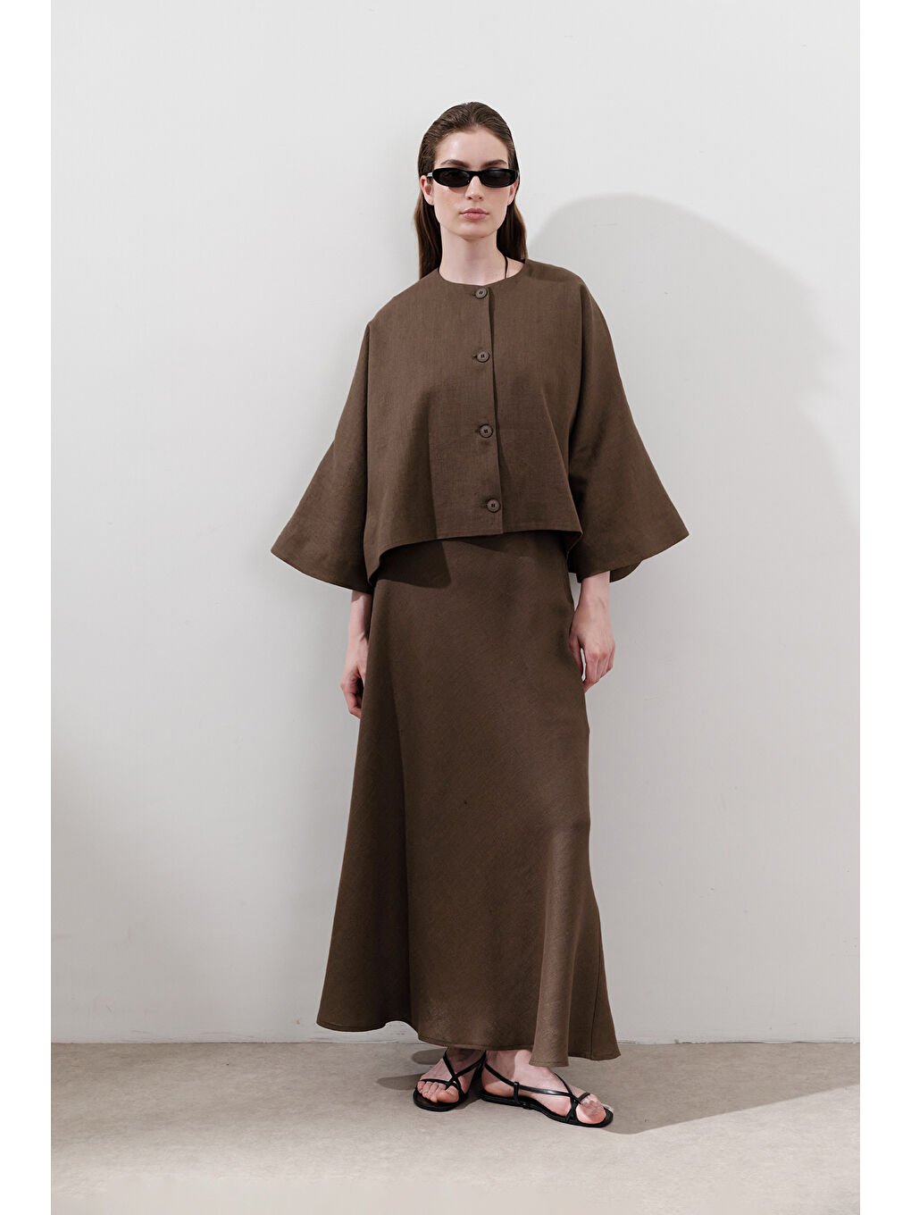 Kahverengi Keten Geniş Kollu Kısa Ceket Tozlu Kahve-3