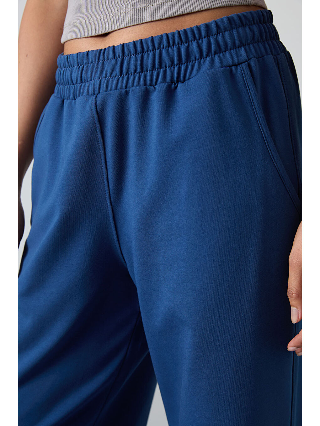 Mavi Parlament Yüksek Bel Cepli Rahat Form Geniş Paça Kadın Eşofman Alt - 94567-4