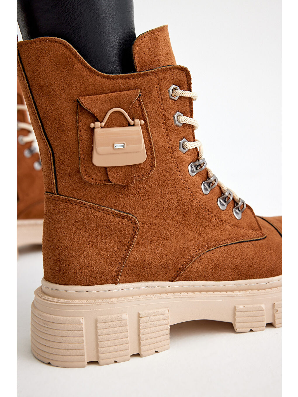 Kahverengi Kadın Taba Süet Rahat Kalıp Yüksek Taban Tokalı Bağcıklı ve Fermuarlı Bot-4