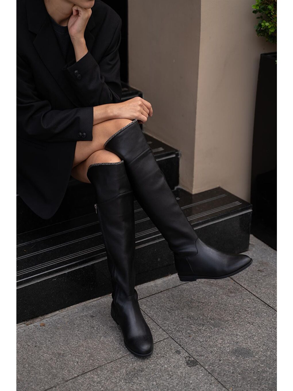 Siyah Kadın Taş Detaylı Uzun Deri Kadın Çizme-2