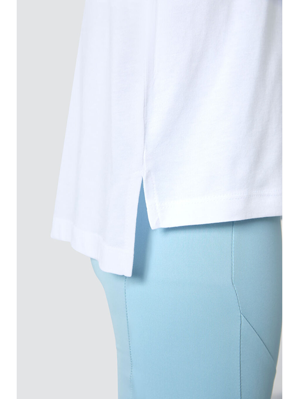 Beyaz Penye Modal Yumuşak Tuşeli Oversize Fit Basic Kadın Tişört- 97285-4