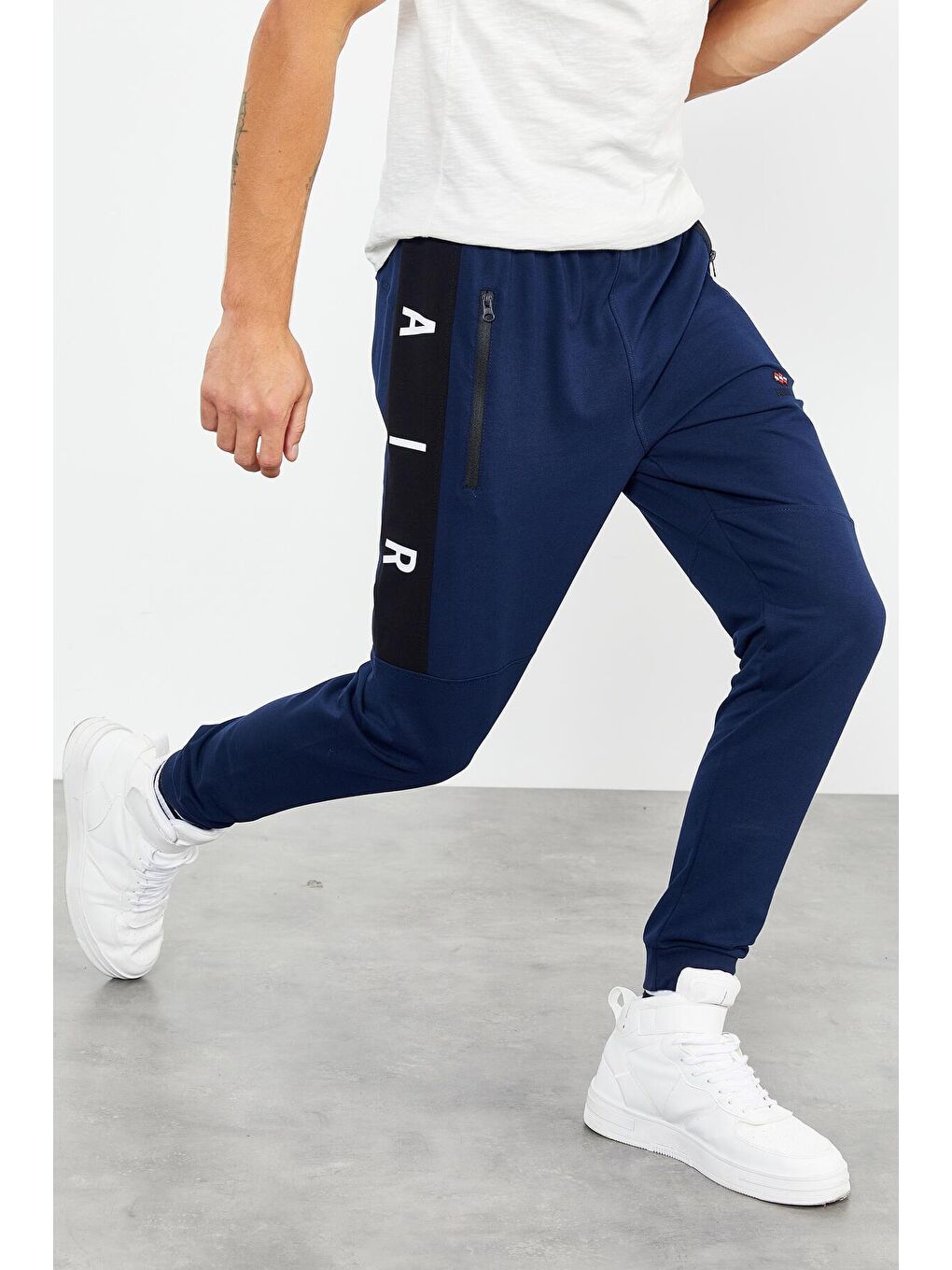 İndigo Air Baskılı Fermuar Cepli Standart Kalıp Jogger Erkek Eşofman Alt - 84587-1