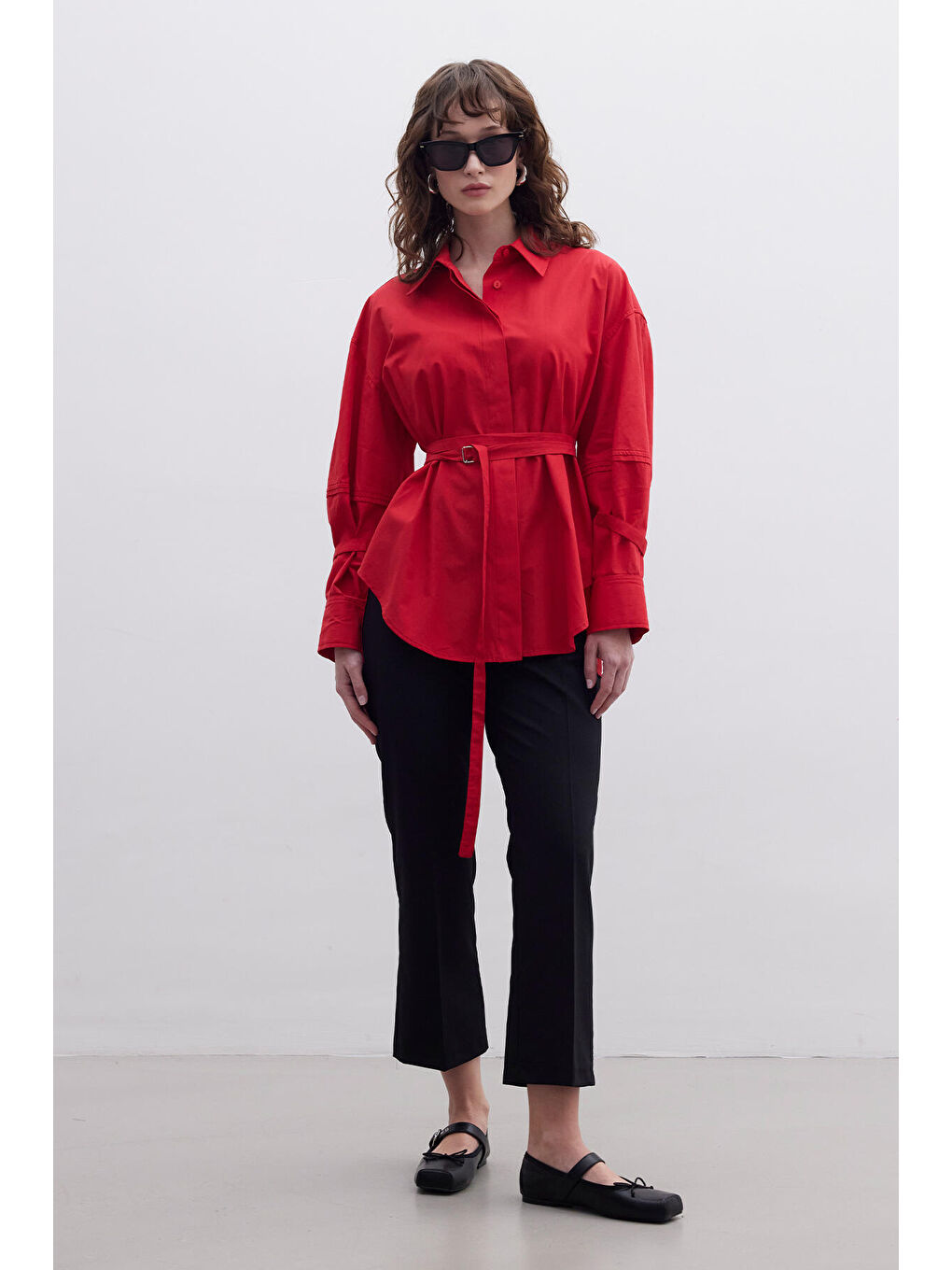 Kemer Detaylı Gömlek Kırmızı-3