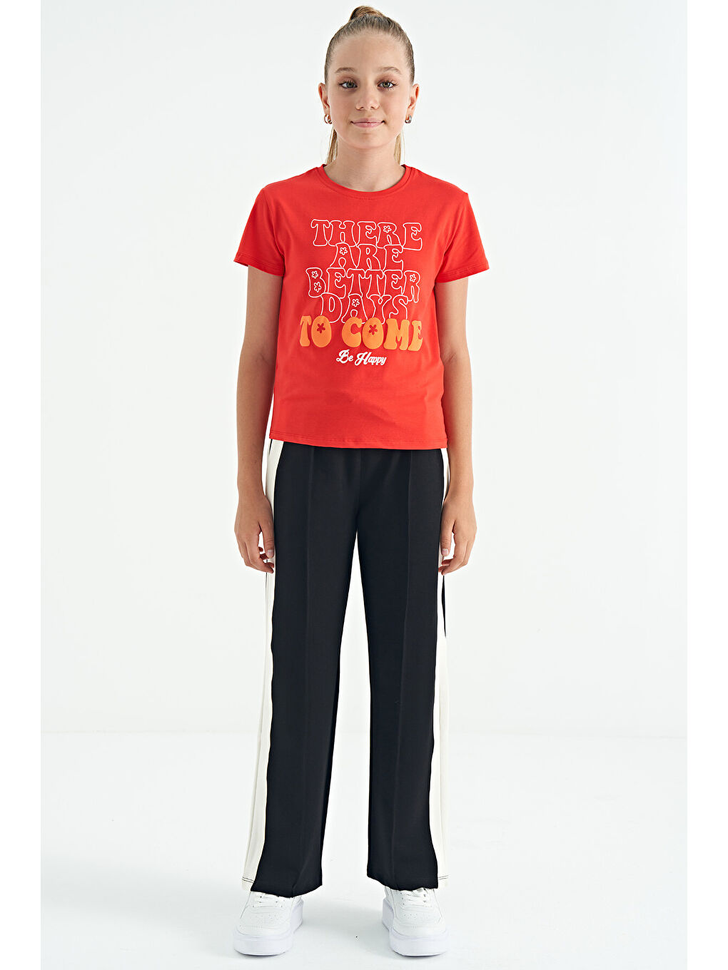 Siyah Yan Bant Detaylı Bağcıklı Rahat Kalıp Geniş Paça Kız Çocuk Eşofman Alt - 75119-3