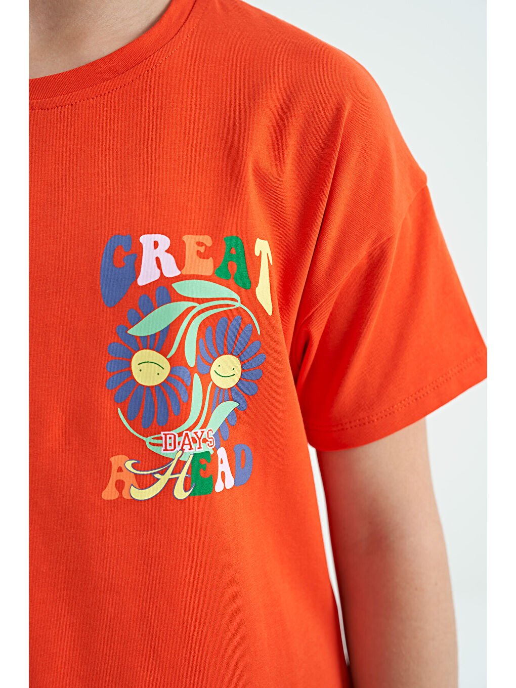 Turuncu Oranj Ön Arka Çok Renkli Baskılı Oversize Kısa Kollu Kız Çocuk Tişört - 75117-4