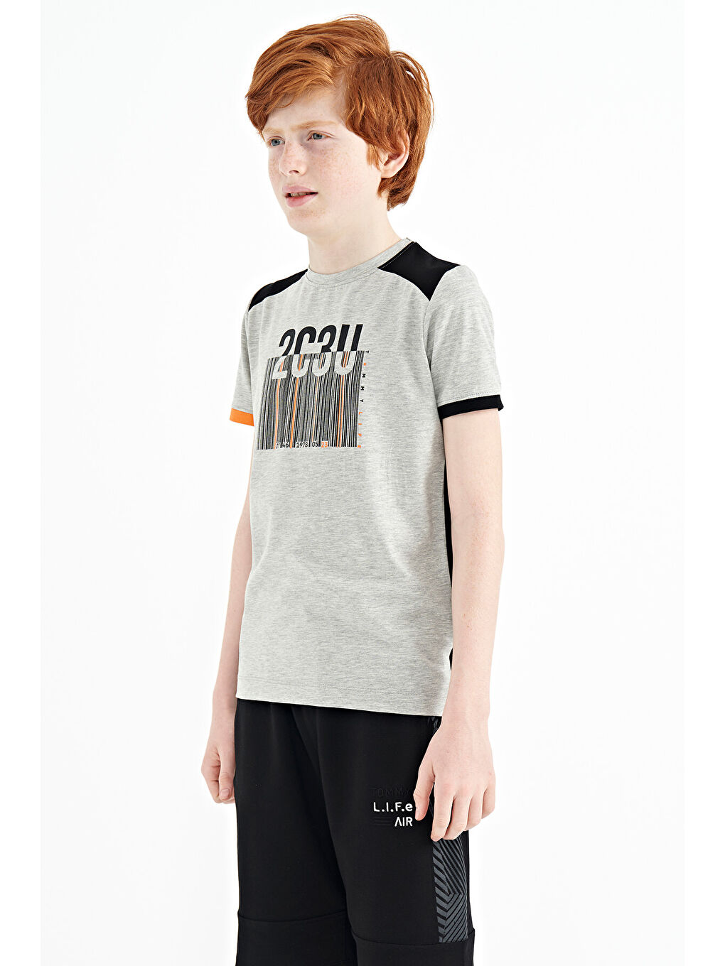 Gri Melanj Baskı Detaylı O Yaka Standart Kalıp Erkek Çocuk Tişört - 11157-2