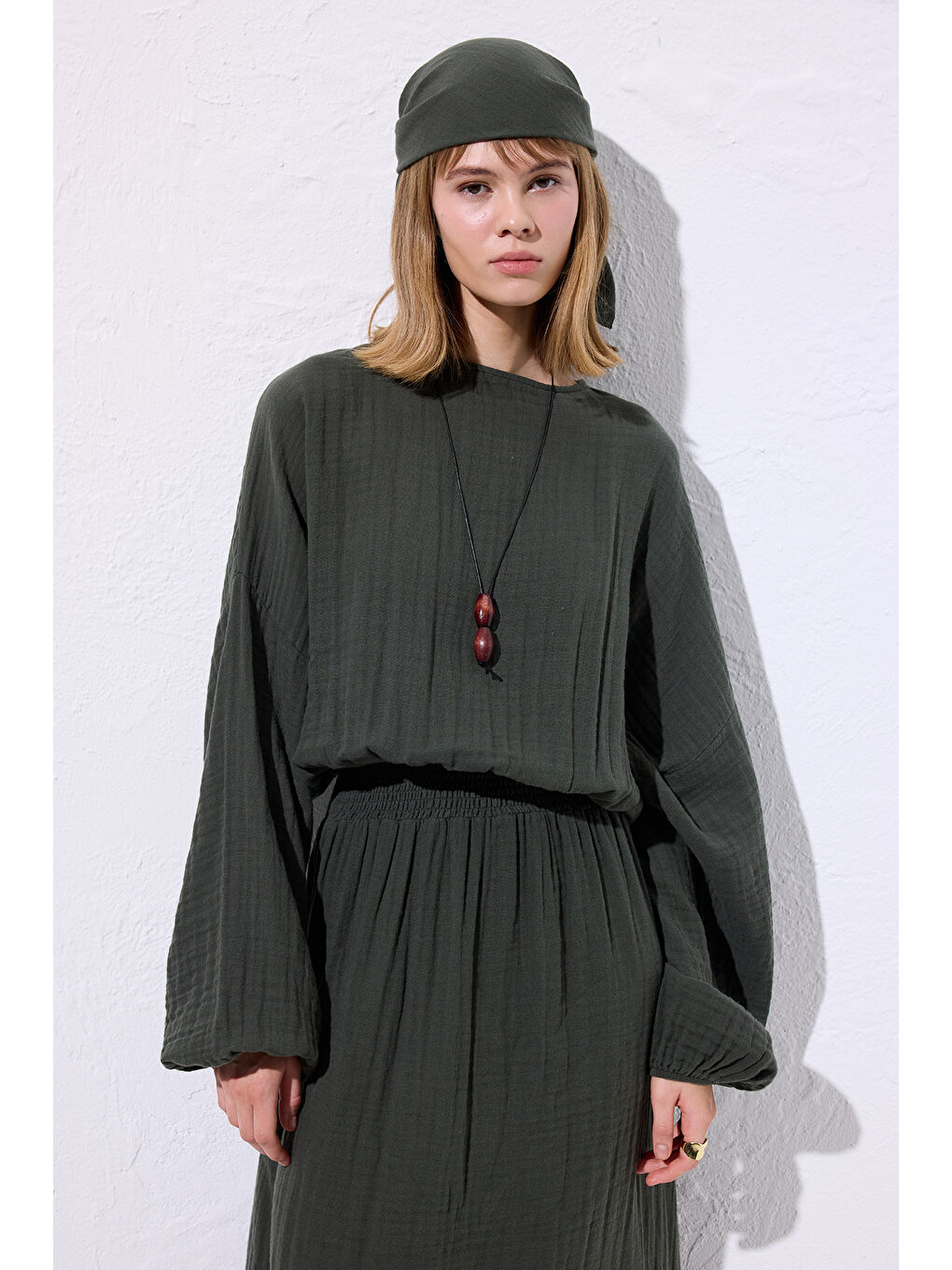 Müslin Beli Büzgülü Elbise Koyu Yeşil-2