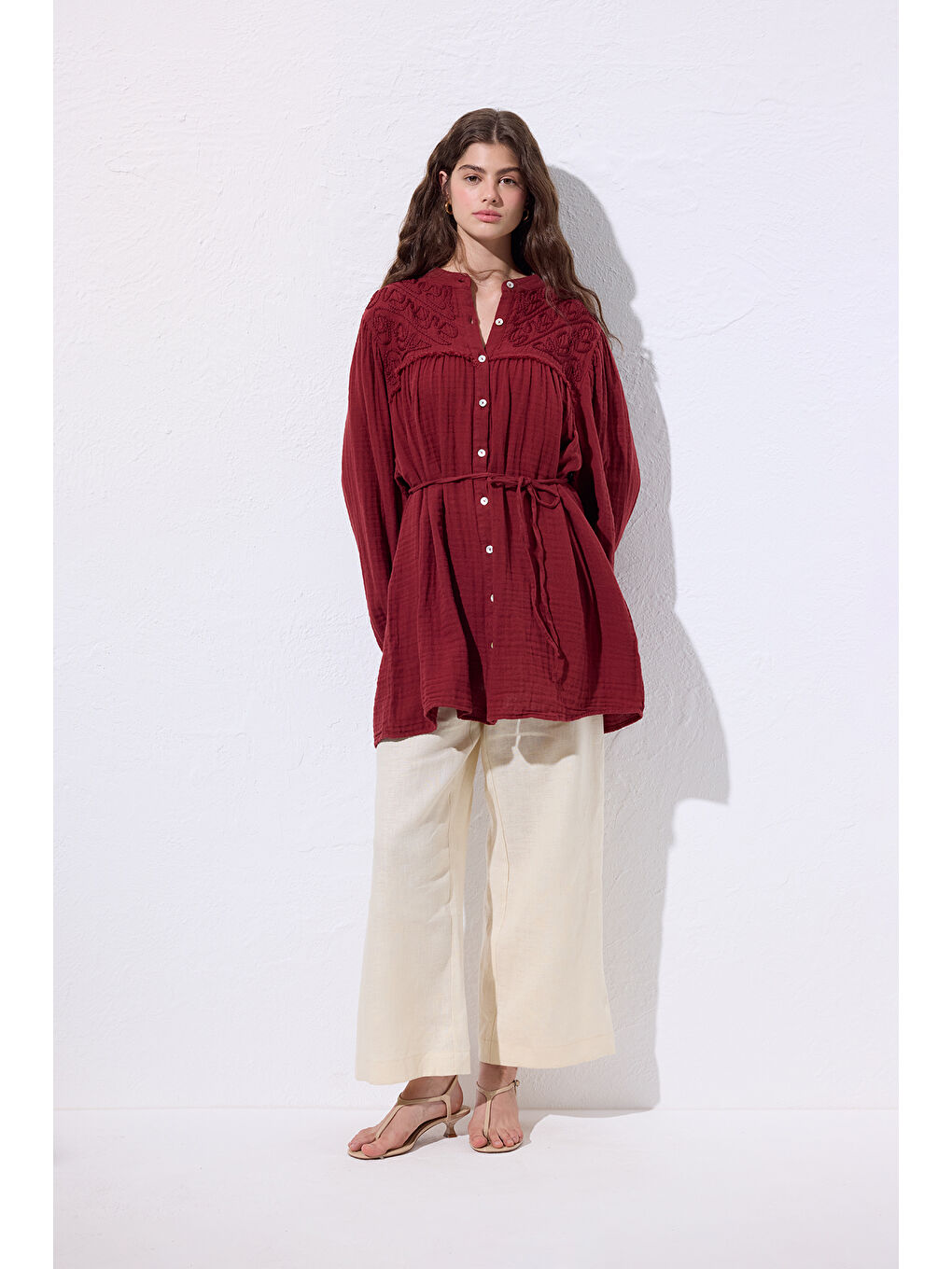 Müslin İşlemeli Gömlek Kırmızı-2