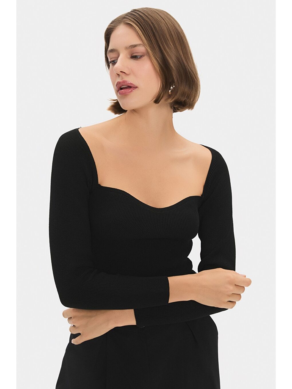 Siyah Kalp Yaka Triko Kazak-1