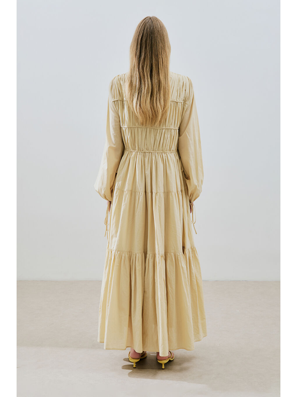 Büzgülü Uzun Kol Elbise Pastel Sarı-6