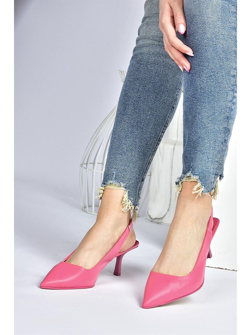 Pembe Sivri Burun Kısa Topuklu Kadın Ayakkabı M928672809-3