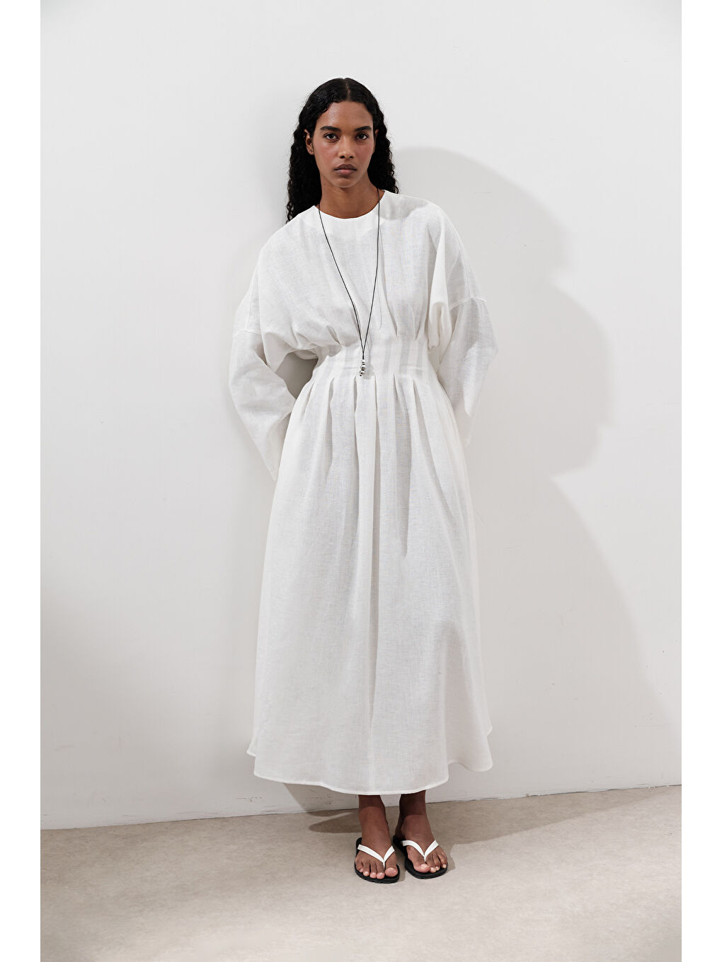 Keten Pile Detaylı Elbise Ekru