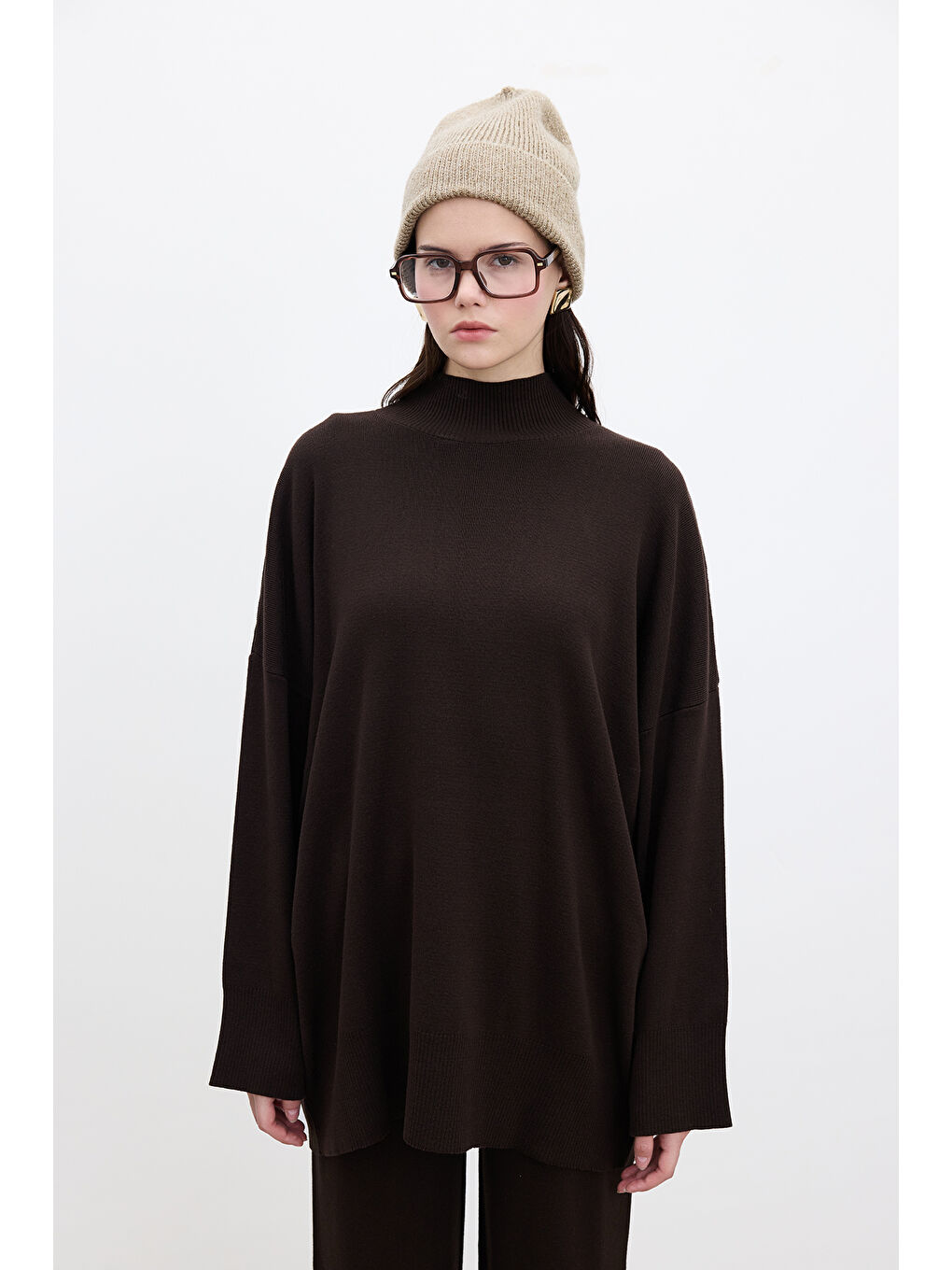 Oversize Yüksek Yaka Kazak Kahverengi-5