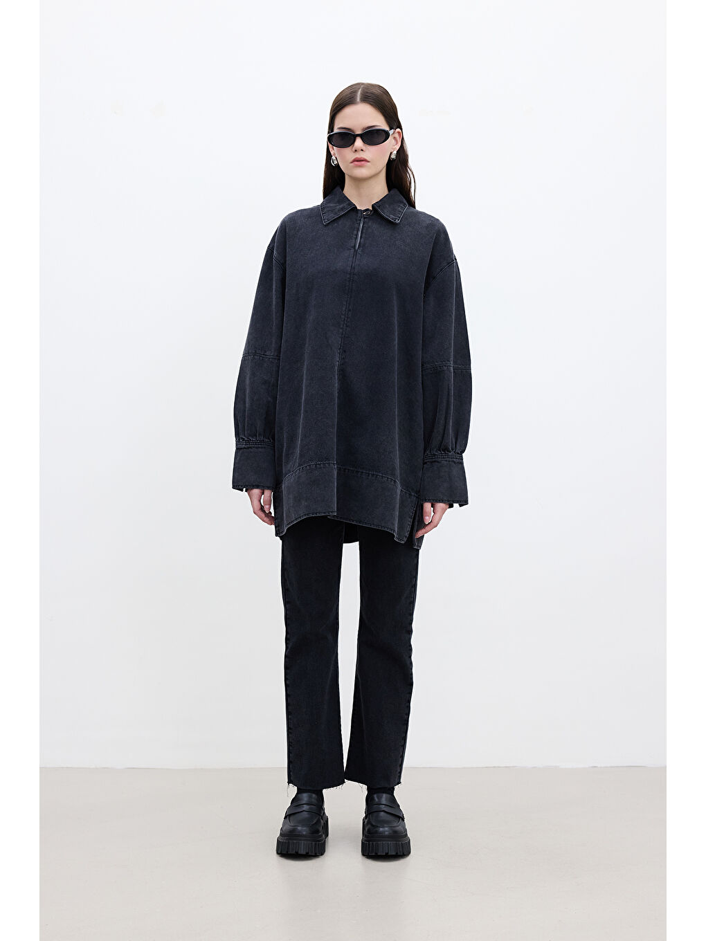 Geniş Manşetli Denim Gömlek Siyah-2