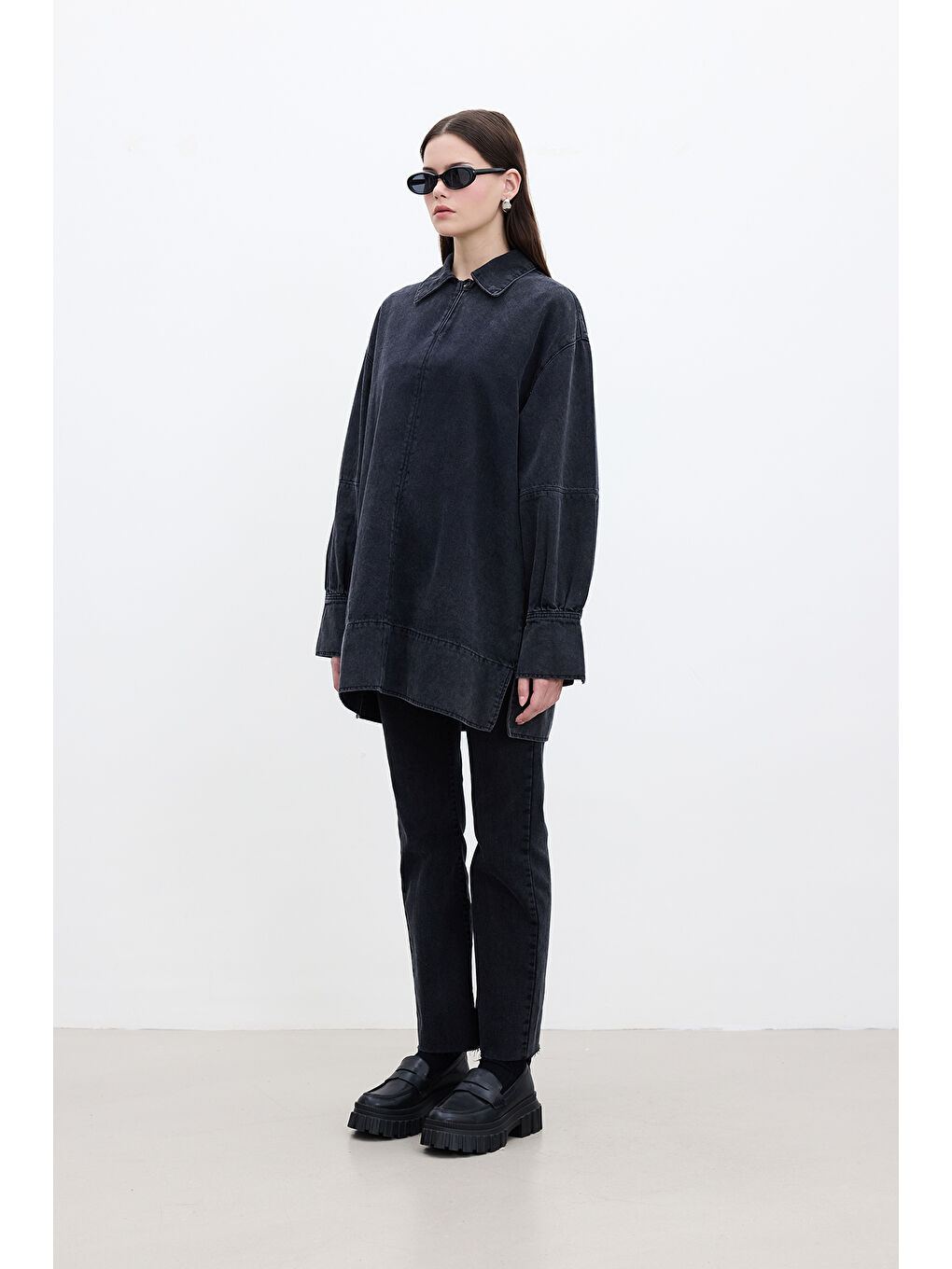 Geniş Manşetli Denim Gömlek Siyah-5