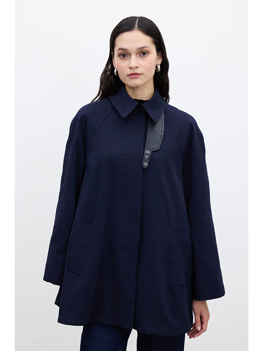 Pelerin Detaylı Trençkot Lacivert-5